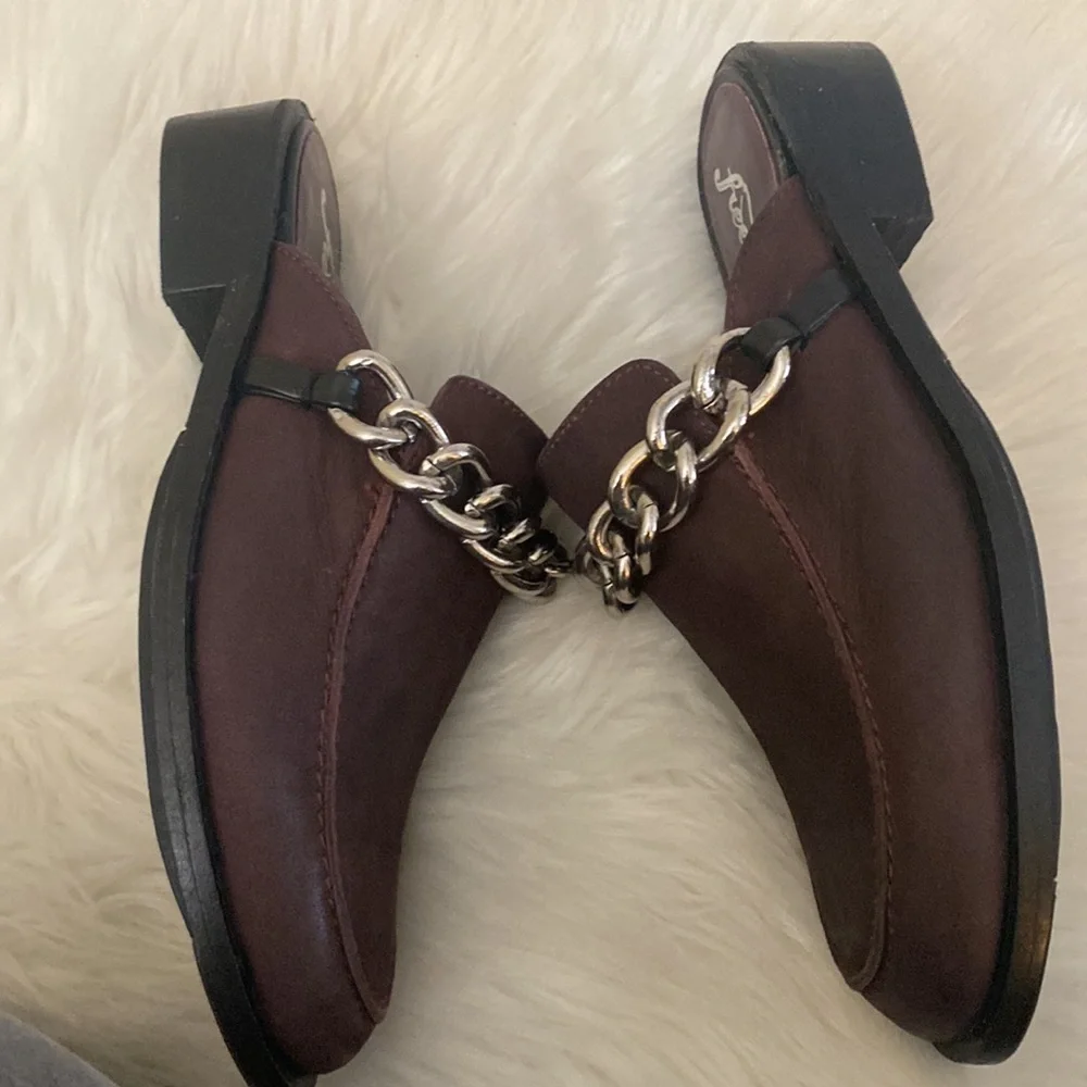 Free People Women’s Shoes Leather Loafer with Chain Color: Maroon